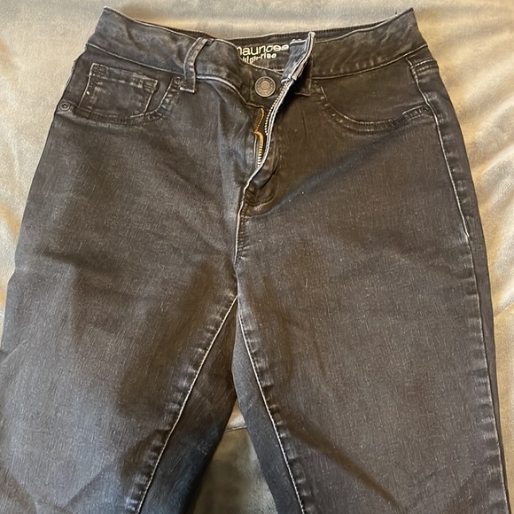 Maurices - Picture 3 of 3